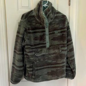 Green/gray billabong fleece